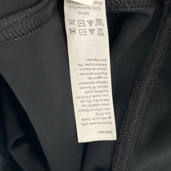 SPANX Faux Leather Camo Leggings Size XS - Picture 11 of 12